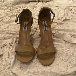Steve Madden Nude Wedges - size 8